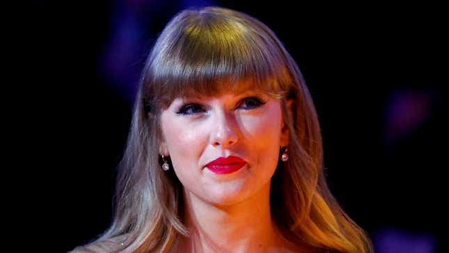 Image for article titled The Onion’s Exclusive Interview With Taylor Swift And Travis Kelce