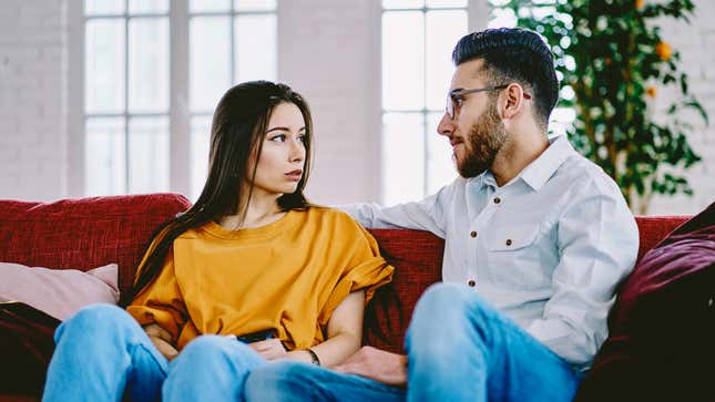 Image for article titled Man’s Use Of ‘Babe’ Increases Exponentially As Girlfriend Closes In On Truth