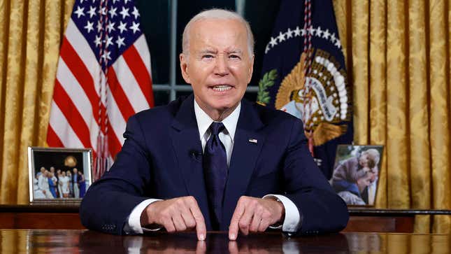 Image for article titled Biden Flubs Exit Speech