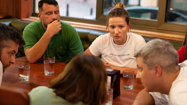 Image for article titled Inconclusive Study Fails To Identify Whose Water Glass Was Whose